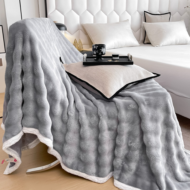 Одеяло Tiffany Show полиестерово Nordic стил, тегло под 300 г