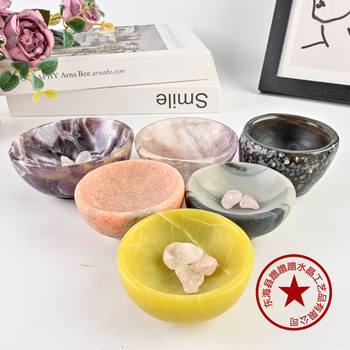 Geomeetriline kristallist säilituskauss, poleeritud looduslikud kristallid, moodsalt minimalistlik disain, demagnetiseerimise puhastus