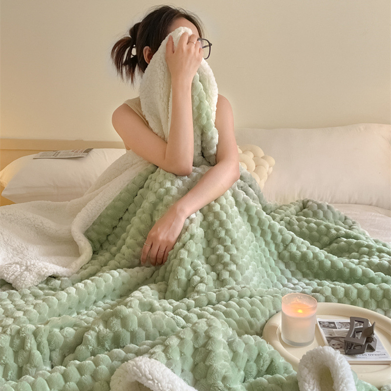Ćebe od coral fleece s mliječno-velurom, za kauč, 220 g/m², jedinstven uzorak, jednostavan stil, proljeće i jesen
