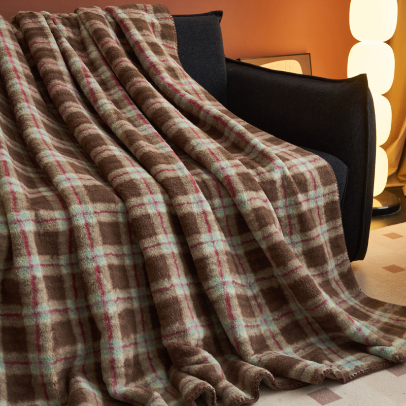 Зимно одеяло от млечен велур, с райета, полиестер, 250 г/м², свиване 2–3%, устойчивост на цвета 4