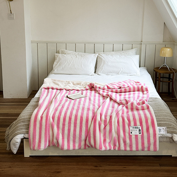 Полиестерово одеяло 1000 г, пролетно-есенно, модерен минималистичен стил, свиване 2-5%