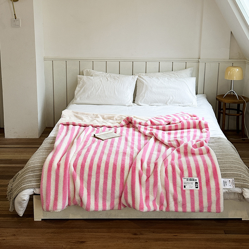 Полиестерово одеяло 1000 г, пролетно-есенно, модерен минималистичен стил, свиване 2-5%