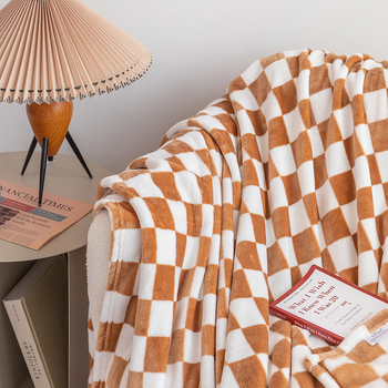 Фланелено одеяло с геометричен модел, полиестерно влакно; тегло 300–500 г; подходящо за всички сезони; пране на машина