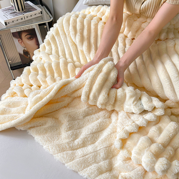 Одеяло от коралов велур със еднотонен модел, за пролетно-есенно ползване; персонализация; тегло под 300 g; свиване 2–3%; устойчивост на цвета 4