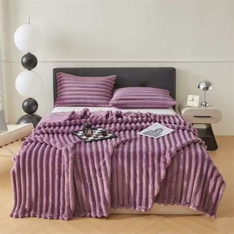 Одеяло от коралов велур със еднотонен модел, за пролетно-есенно ползване; персонализация; тегло под 300 g; свиване 2–3%; устойчивост на цвета 4