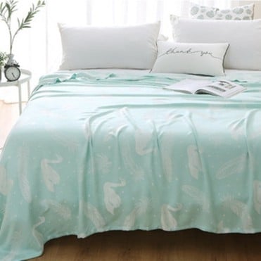 Bambuko pluošto pledas, dryžuotas raštas, vasara, šiuolaikiškas minimalistinis stilius