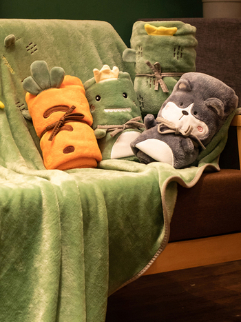 Офисно одеяло за дрямка, коралов флис, карикатурен десен, вълнен материал, универсален стил