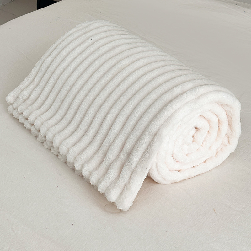 Одеяло от 100% полиестер, 200 г, за пролет и есен, семпъл модерен стил, без обработка