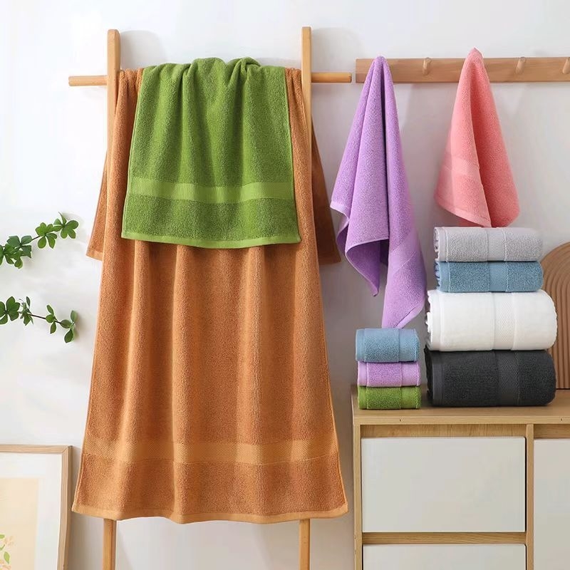 100% kokvilnas dvielis vannas un sejas lietošanai, 440 g/m², 32s diegs, Siro spun tehnoloģija, mīksts, bez šķiedrām, logotipa izšuvums iespējams