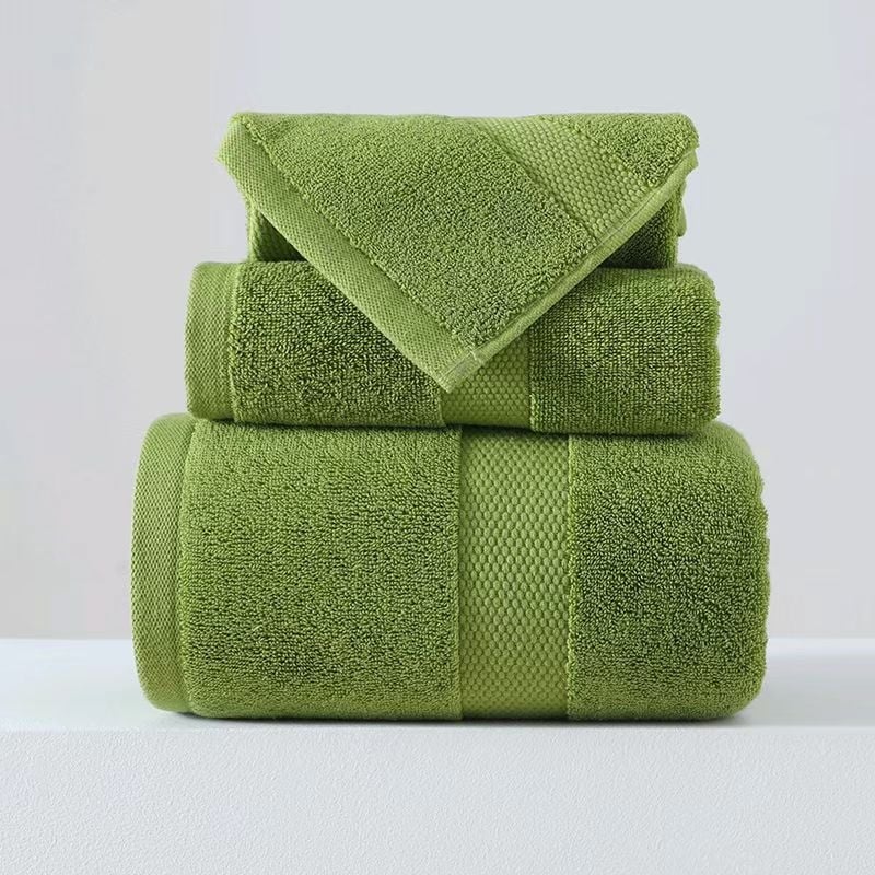 100% kokvilnas dvielis vannas un sejas lietošanai, 440 g/m², 32s diegs, Siro spun tehnoloģija, mīksts, bez šķiedrām, logotipa izšuvums iespējams