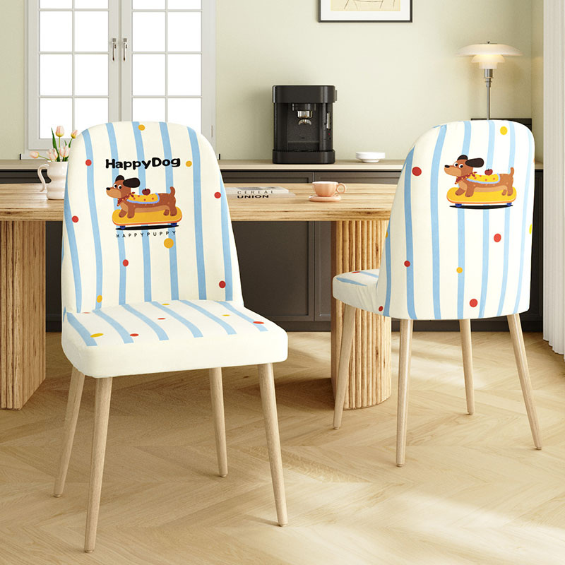 Zakrivljena navlaka za stolicu s protuklizmom, otporna na mačke, s debljim naslonom i integriranom navlakom za sjedalo