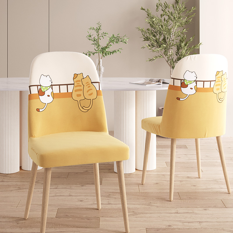 Zakrivljena navlaka za stolicu s protuklizmom, otporna na mačke, s debljim naslonom i integriranom navlakom za sjedalo