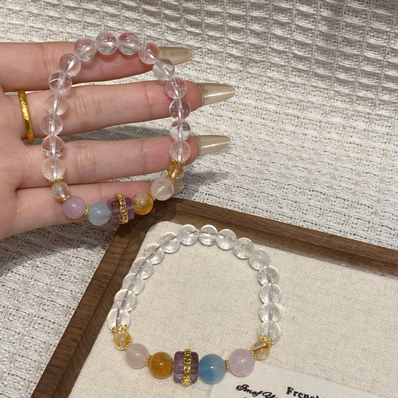 Narukvica - kristal, jednostavan stil, ženski dizajn, proljeće 2025