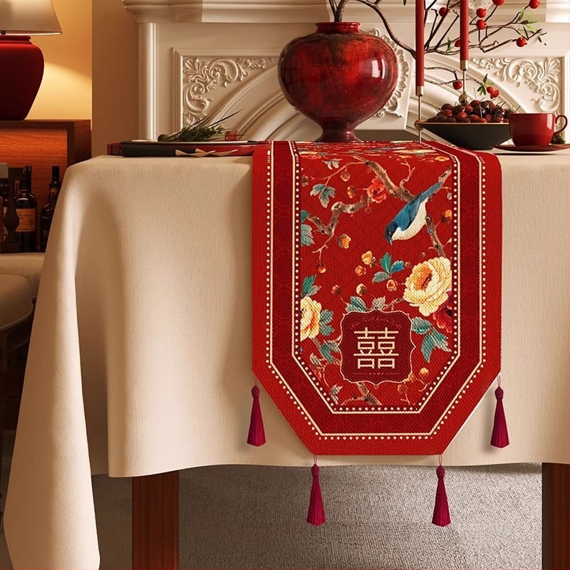 Pulmade laualipu ar svētku rakstu, ūdensizturīgs audums ar lina izskatu, pielāgojams vāks TV statīvai, kumodai ar atvilktnēm un astoņstūra kafijas galdiņam