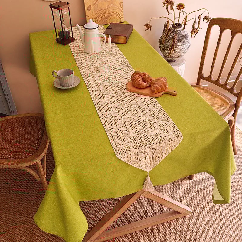 Puuvillast-linane laudlina lillekirjetega, 90% puuvill, 10% polüester, bränd Diai, sobib magamistuppa, tööruumi ja söögitoa jaoks