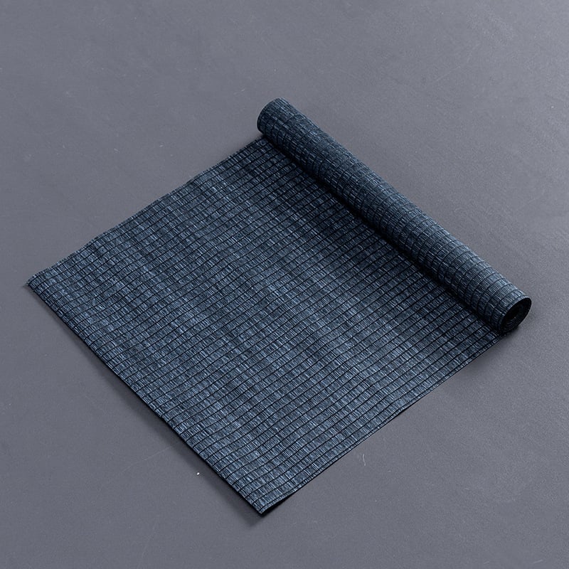 Teeta laua runner viskooskiududest — moods minimalistlik stiil; kanga koostis: 85% peamine koostis, 10% sekundaarne, 5% alamkomponent; kohandamine saadaval