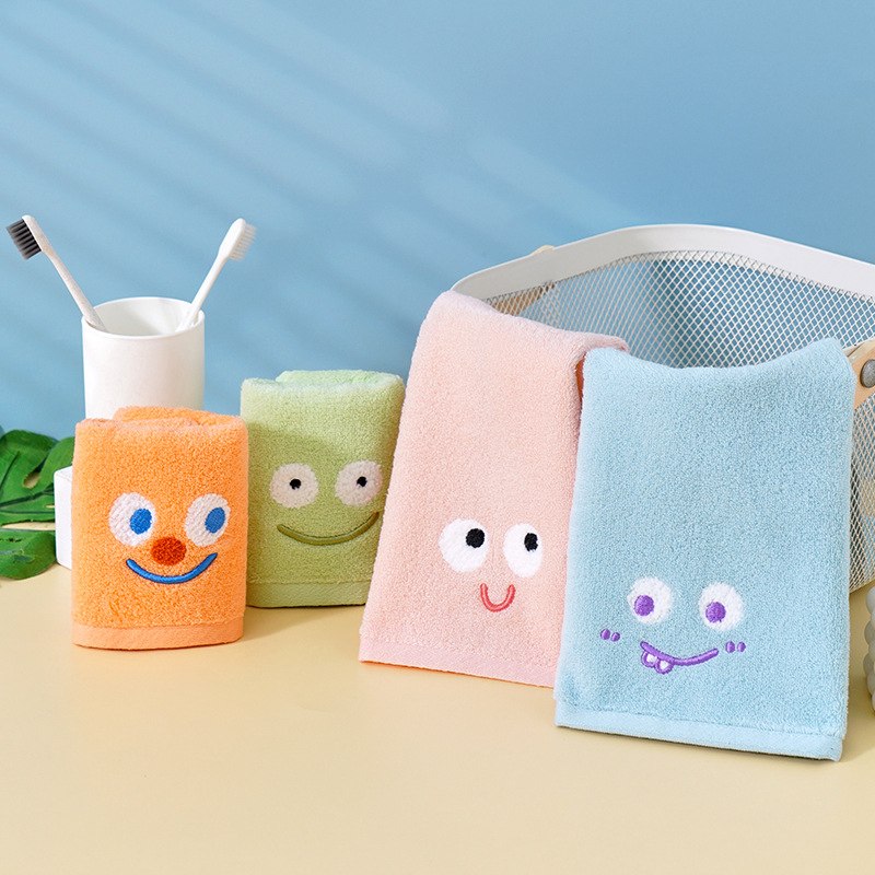 Dječji ručnik za ruke s cartoon motivom, 100% pamuk, težina ispod 50 g, izšiven, ravno tkanje, prilagodljivo