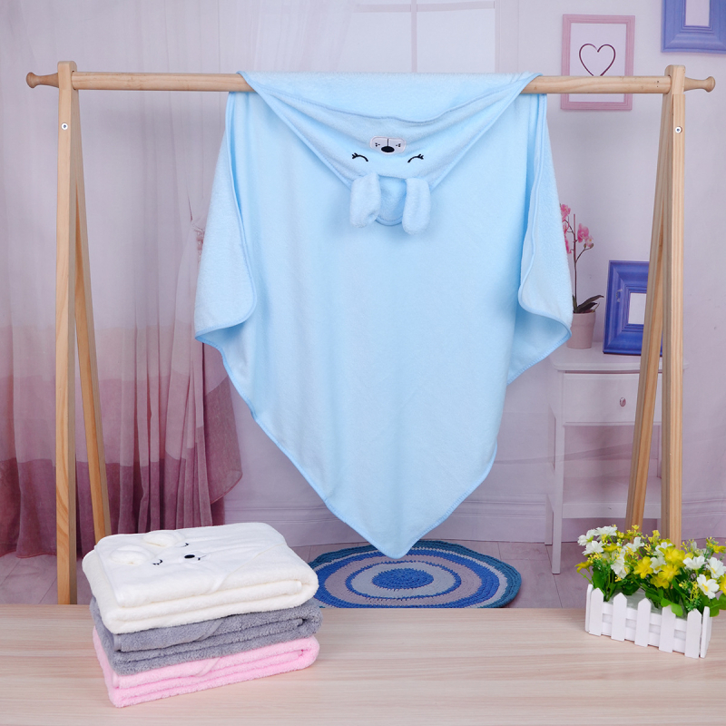 Baba kapucnis fürdőlepedő, nedvszívó Coral fleece, 200–300 g, 150D, sima szövés, mesés dizájn, vastag fürdőköntös őszre–télre