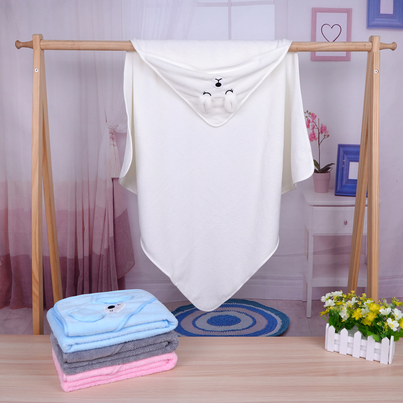 Baba kapucnis fürdőlepedő, nedvszívó Coral fleece, 200–300 g, 150D, sima szövés, mesés dizájn, vastag fürdőköntös őszre–télre