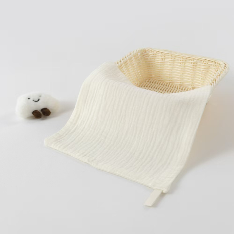 Bébik négyzet alakú törölköző 100% pamutból, egyszálas fonal, sima szövés, négy réteg, nedvességfelvétel 0–5 s