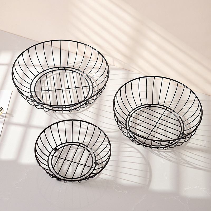 Skandinavijos stiliaus plieninė vaisių lėkštė, modernus minimalistinis užkandžių padėklas svetainei; Medžiaga: Geležis; Paviršiaus apdorojimas: Kitas; Pakuotė: Įprasta pakuotė