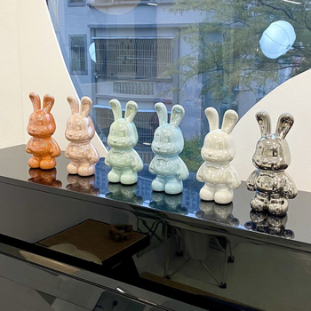 Keramikas truša naudas uzglabāšanas dekora figūriņa dzīvojamajai istabai — vienkāršs moderns stils, elektroplēšanas pārklājums, dāvana dzimšanas dienā