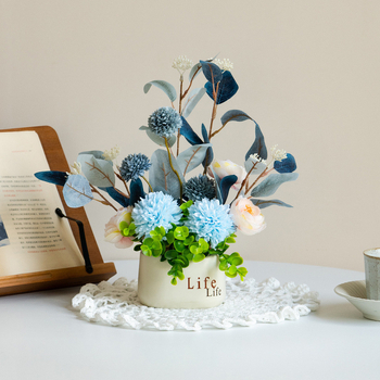 Dirbtinių šilkinių gėlių vazonas svetainės dekorui – šilko gėlės, serigrafijos technika