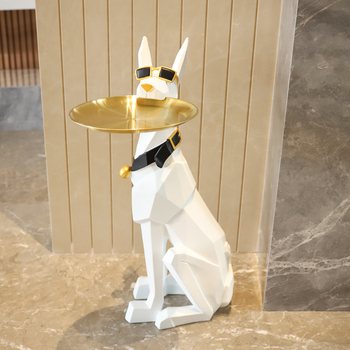 Doberman dekorativna figura na podnosu s naočalama; Materijal: sintetska smola; Težina: 4,5 kg