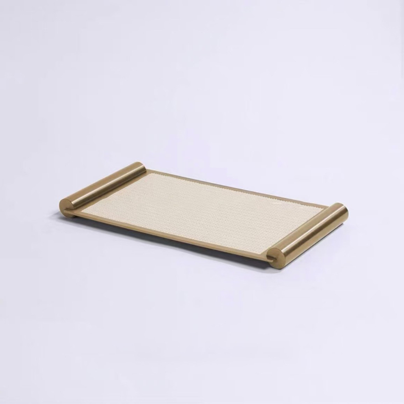 Metalni pladanj za pohranu i dekoraciju s elektroplatiranim završetkom, moderni minimalistički stil za dnevni boravak