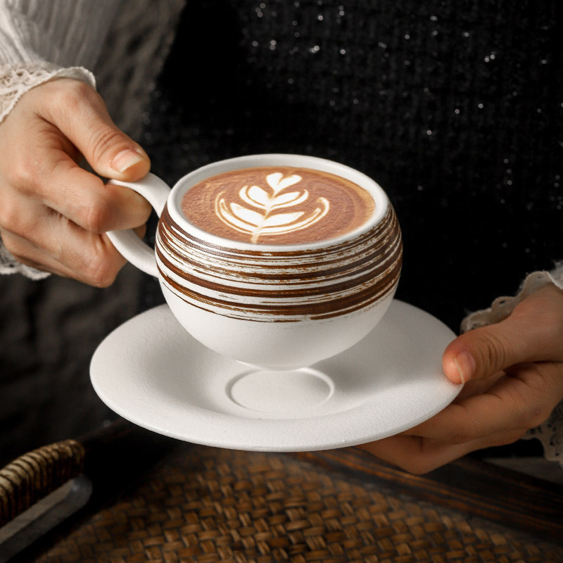 Керамична чаша за кафе, винтидж стил, италиански дизайн, матово покритие, 450 g, персонализация налична