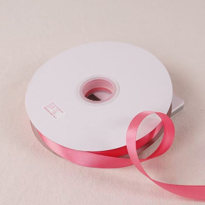 Polüesterist satiinlint kinkide pakkimiseks, bränd North of the Creek; sobib pulmadeks, jõulukaunistusteks ja DIY käsitööks.