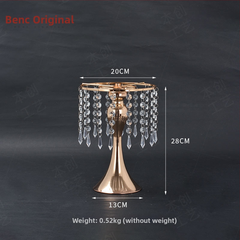 Ziedu vāze ar pērļu un kristālu pērlēm kāzu dekoram (Zīmols: Benchon; Materiāls: Dzelzs; Kategorija: Vietas izkārtojuma rekvizīti; Tips: Ziedu vāze ar pērlītēm)