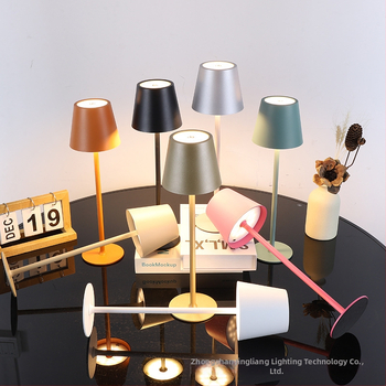 Galda lampa ar pieskārienu vadību Skandināvu minimālisma stilā, korpuss no plastikas+dzelzs, nakts un apkārtnes gaisma