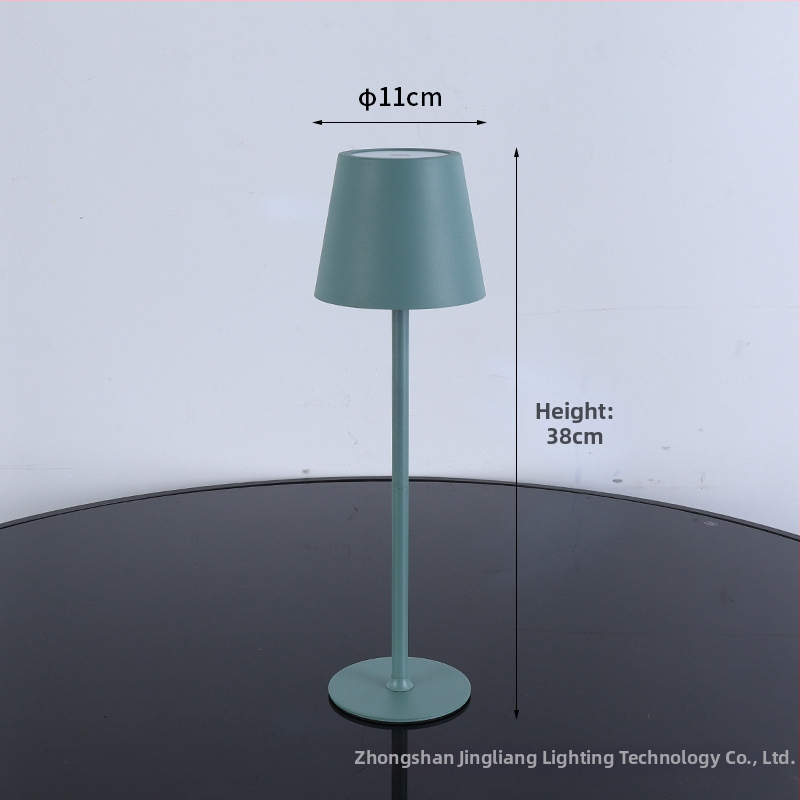 Galda lampa ar pieskārienu vadību Skandināvu minimālisma stilā, korpuss no plastikas+dzelzs, nakts un apkārtnes gaisma