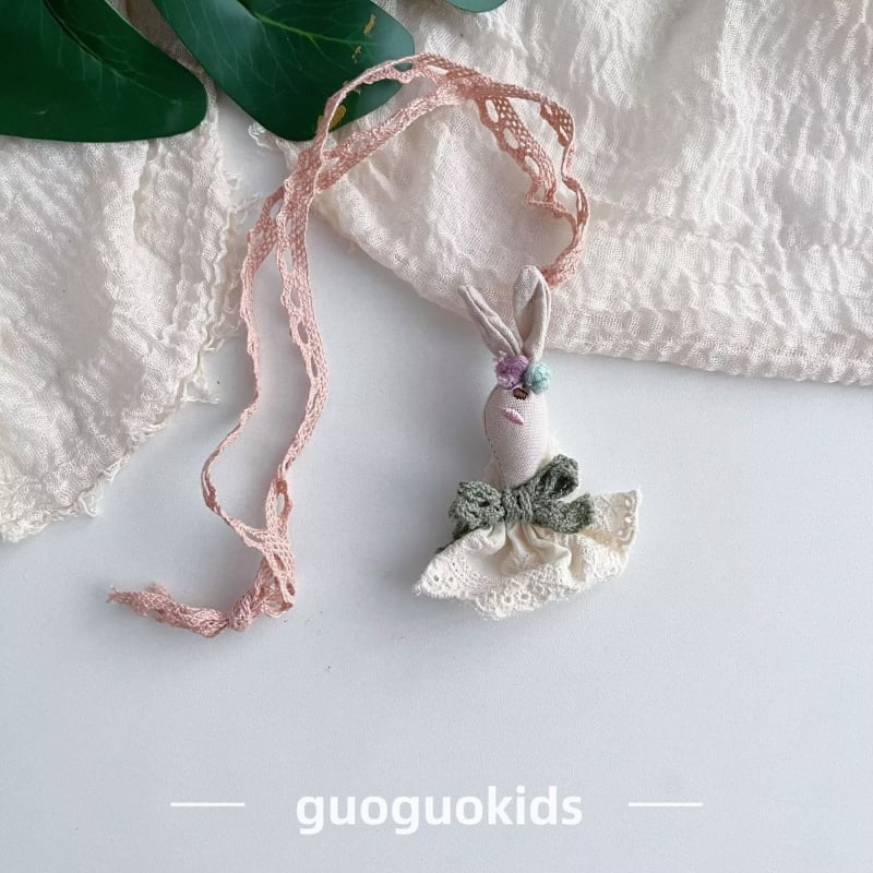 Bērnu tekstila kulons ar dzīvnieka karikatūru — Roku darbs, bērnu stils, auduma materiāls