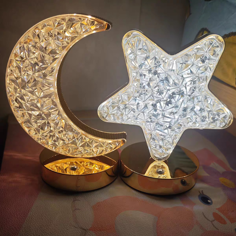 Galda lampiņa ar Zvaigzni un Mēnesi, mūsdienīgs minimālisma stils, modelis YL-014, materiāls plastika, spriegums ≤36V