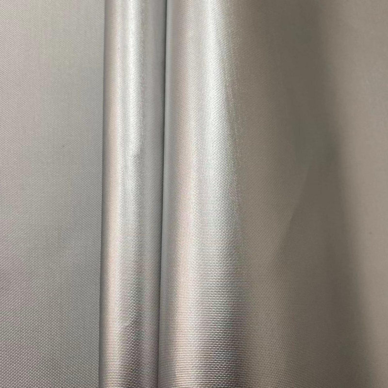 Prilagođena pokrivač prašine za strojeve i opremu, Oxford tkanina s srebrnim premazom, izdržljivo zaštitno kućište za police i uređaje