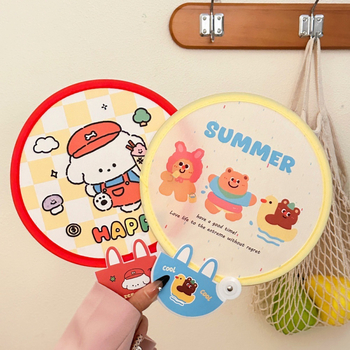 Salokāms aplis rokas ventilators ar rokturi, Cartoon Kapibala dizains, drukāts, bērniem 6–10 gadu vecumā