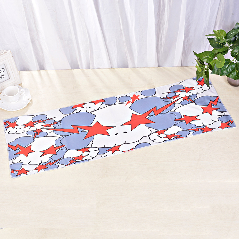 Sportos hűtő kendő, poliészter anyag, gyors nedvszívás 0–5 másodperc, sport kendő, logóval testre szabható (poliszter; 0–5 s nedvszívás; hűtő kendő; sport kendő; testreszabás)