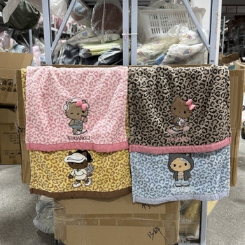 Näo rätik leopardi kassimustriga – koralli fliis, 150D, õmmeldud, 50–80 g