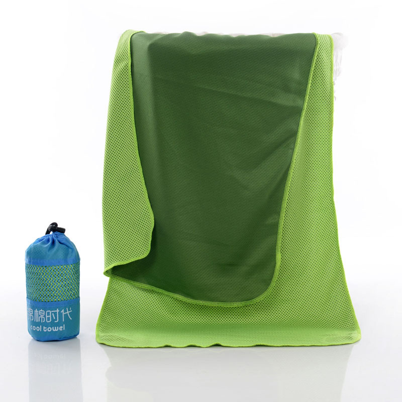 Sporttörölköző bambuszszén rostból, gyorsan száradó, vízfelvétel 5-10s, 100d combed yarn, 47g