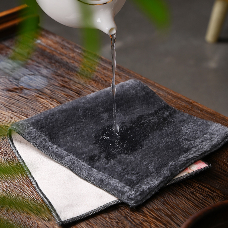 Sugertinas arbatos ceremonijos rankšluostis - Medvilnė, švelni ir odai draugiška; Aukštas sugėrimas; Greitas džiūvimas; Elnių odos velūro tekstūra