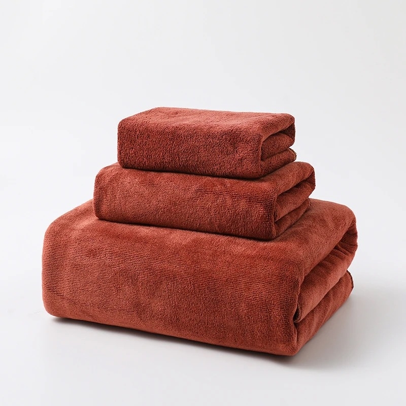 Poliester alapú többfunkciós autótörölköző, 110 g, nedvszívó és folteltávolító, nedves és száraz használatra, logónyomás elérhető