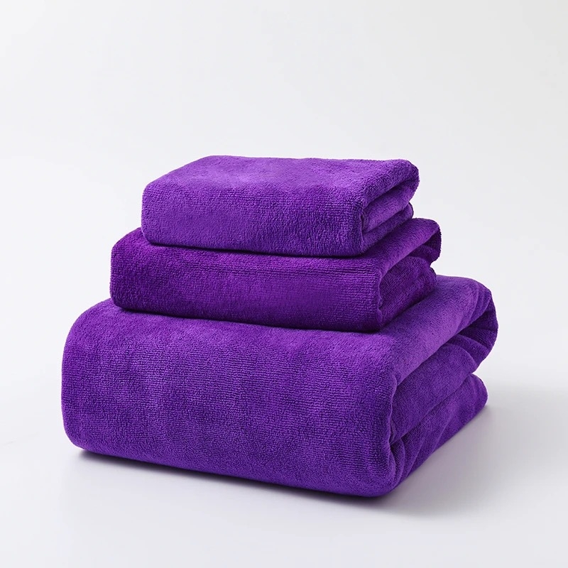 Poliester alapú többfunkciós autótörölköző, 110 g, nedvszívó és folteltávolító, nedves és száraz használatra, logónyomás elérhető