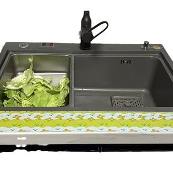 Pašlīmējošā stikla ūdens noturēšanas lente – plīts, izlietnei un loga palodzei – PVC, neausts audums, poliestera šķiedra, ainavu raksts