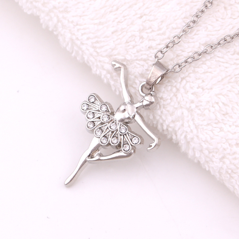 Kaklarota ar baleta dejotājas kulonu no sakausējuma, krusta ķēde, elektroplakšana, 18K tīrība, universāla, regulējams pagarinājums