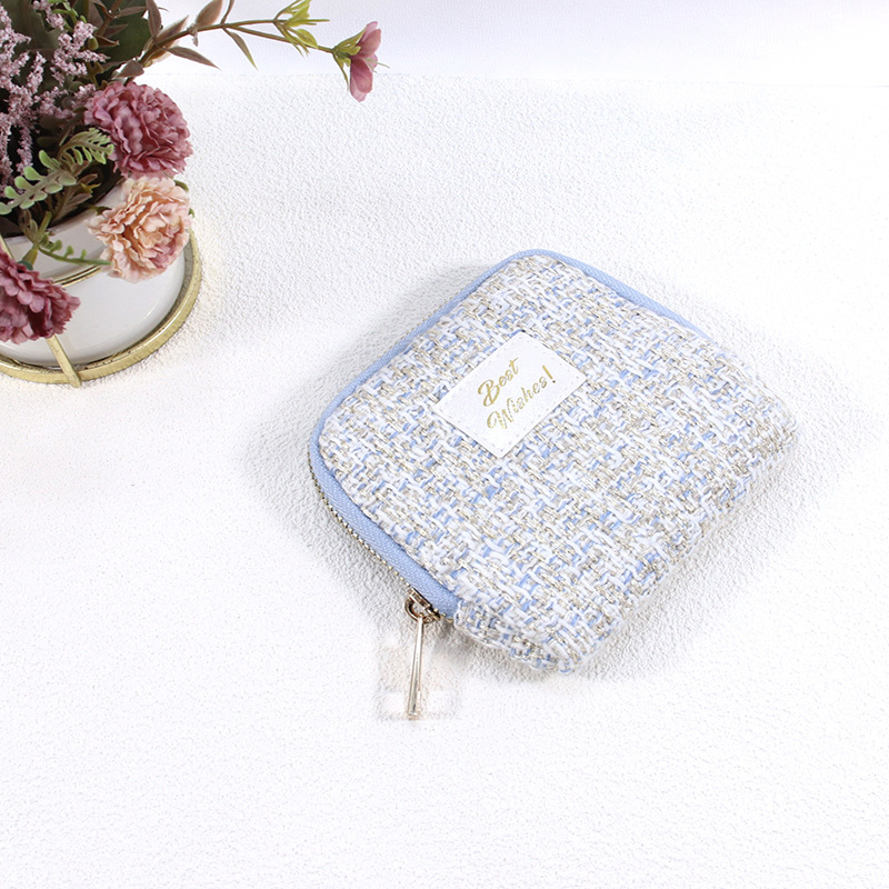 Velúr ékszertáska bojtos cipzárral – clutch/Instagram-stílus, puha kivitel, modell Wy047