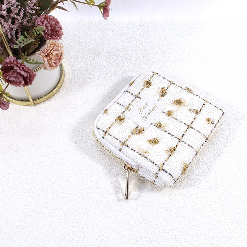 Velúr ékszertáska bojtos cipzárral – clutch/Instagram-stílus, puha kivitel, modell Wy047