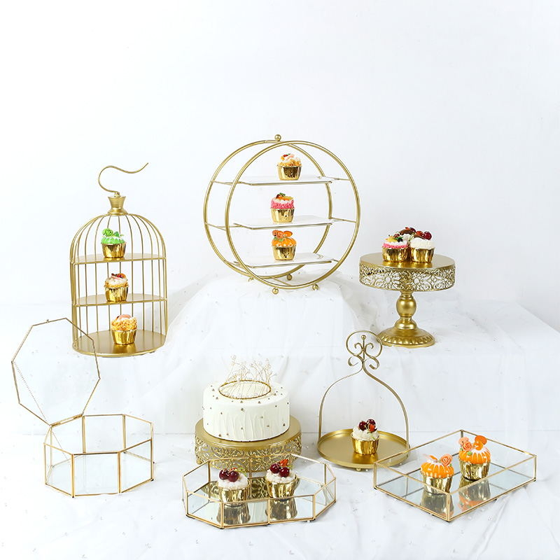 Дантелен кант правоъгълен метален поднос за торти и сладкиши, европейски стил