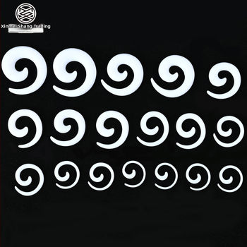 Auskarai ausims - Akriliniai, sraigės stiliaus, rankų darbo, krištolo akcentas